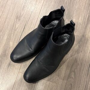Kenneth Cole Chelsea Boots